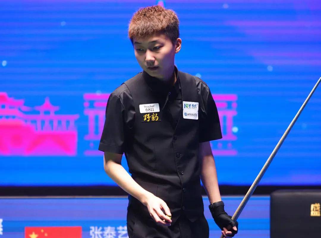 着鲜明的文 着鲜明的文