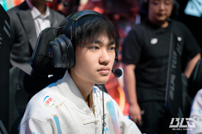 持续保持自 持续保持自