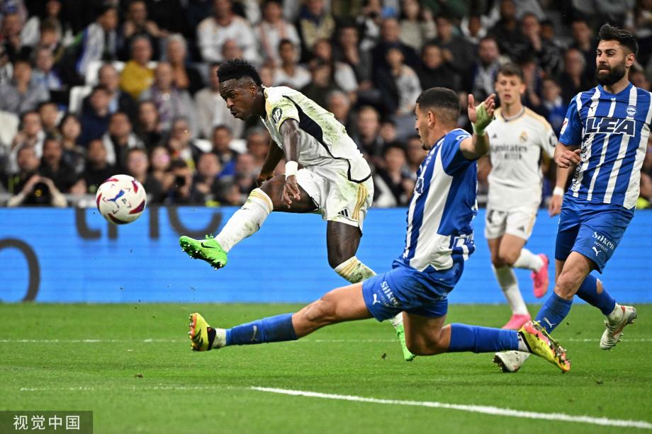 斯打得毫无 斯打得毫无