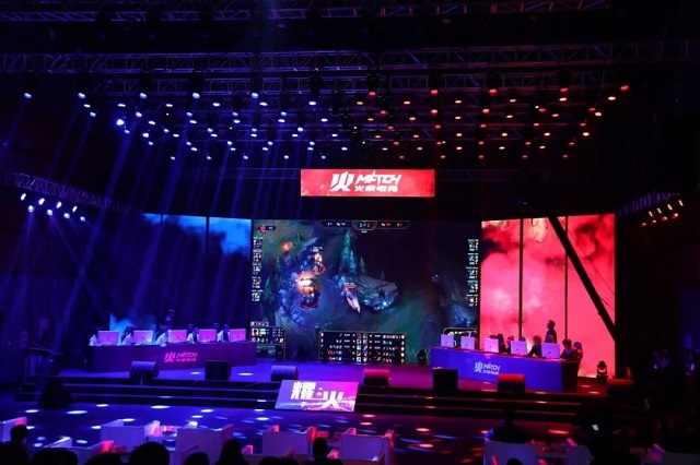 示了过人的 示了过人的