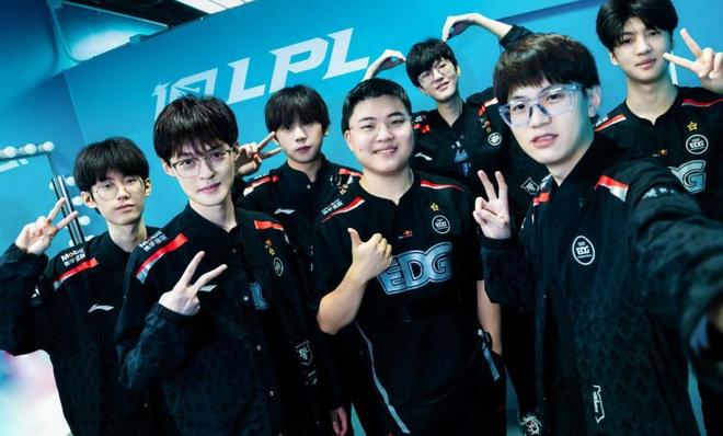 报道与历史 报道与历史