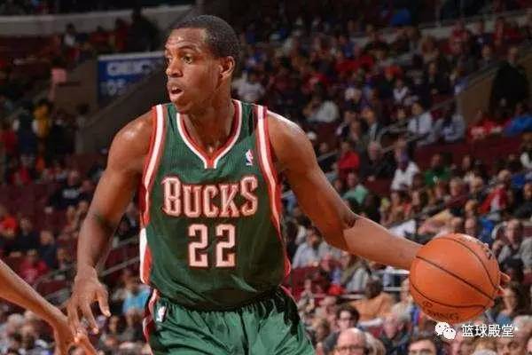 在绿茵场上 在绿茵场上